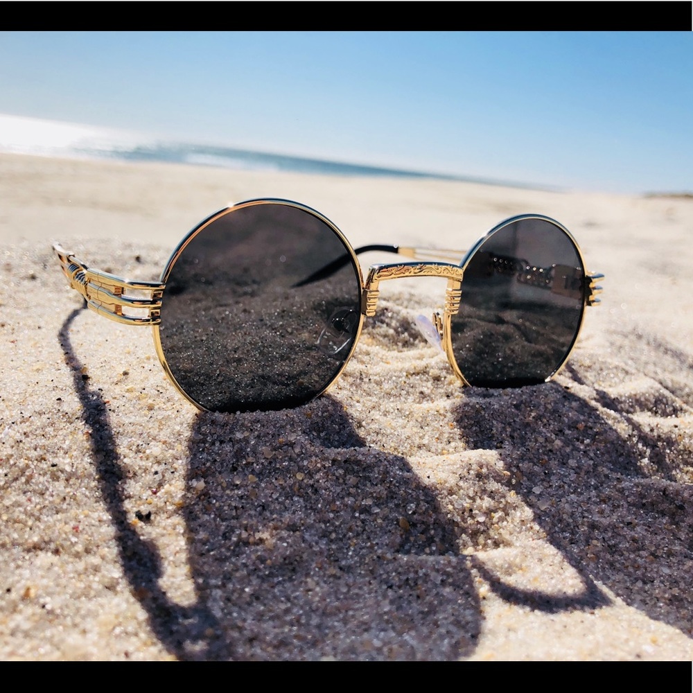 Vintage styled Sunglasses